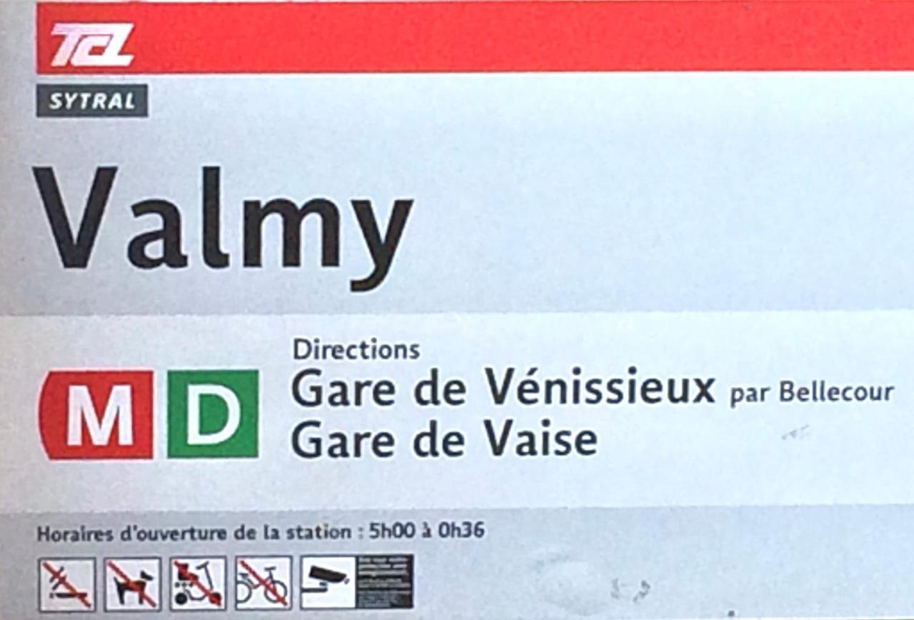 Le 9Eme- Metro Valmy-Homalyon Daire Dış mekan fotoğraf